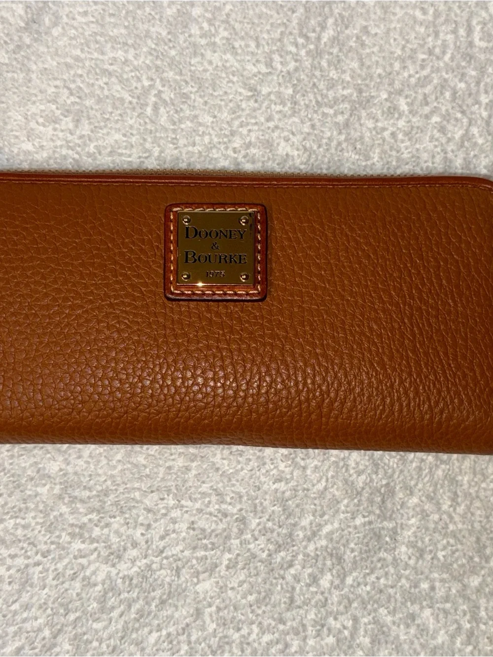 Dooney & Bourke Pebble Grain Zip Clutch Wallet